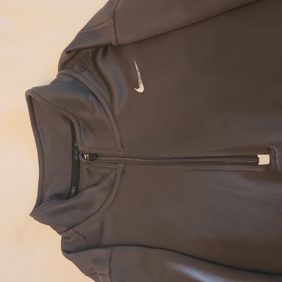 Nike Running Men's Quarter-zip, Long Sleeve DRI-FIT pullover - Picture 2 of 7